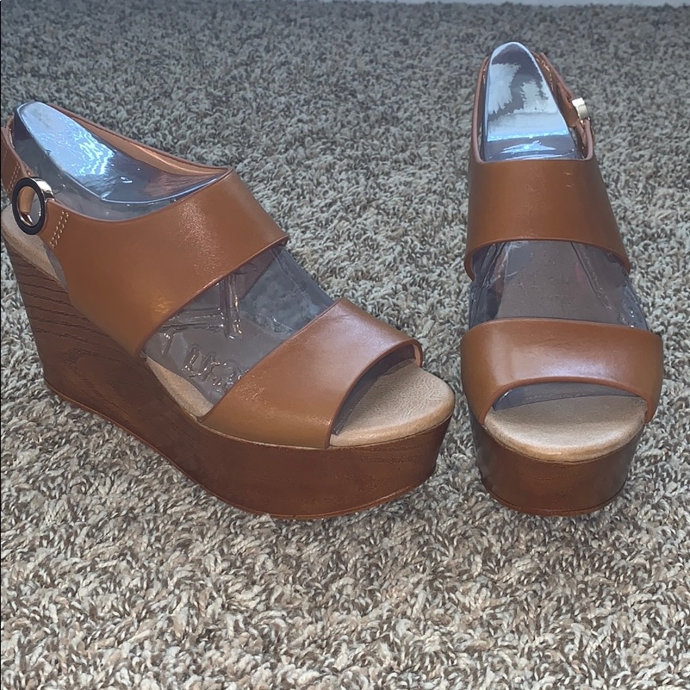 Wedge heels